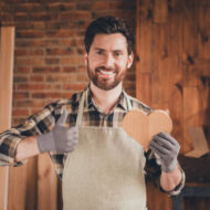 نجار بالخبر